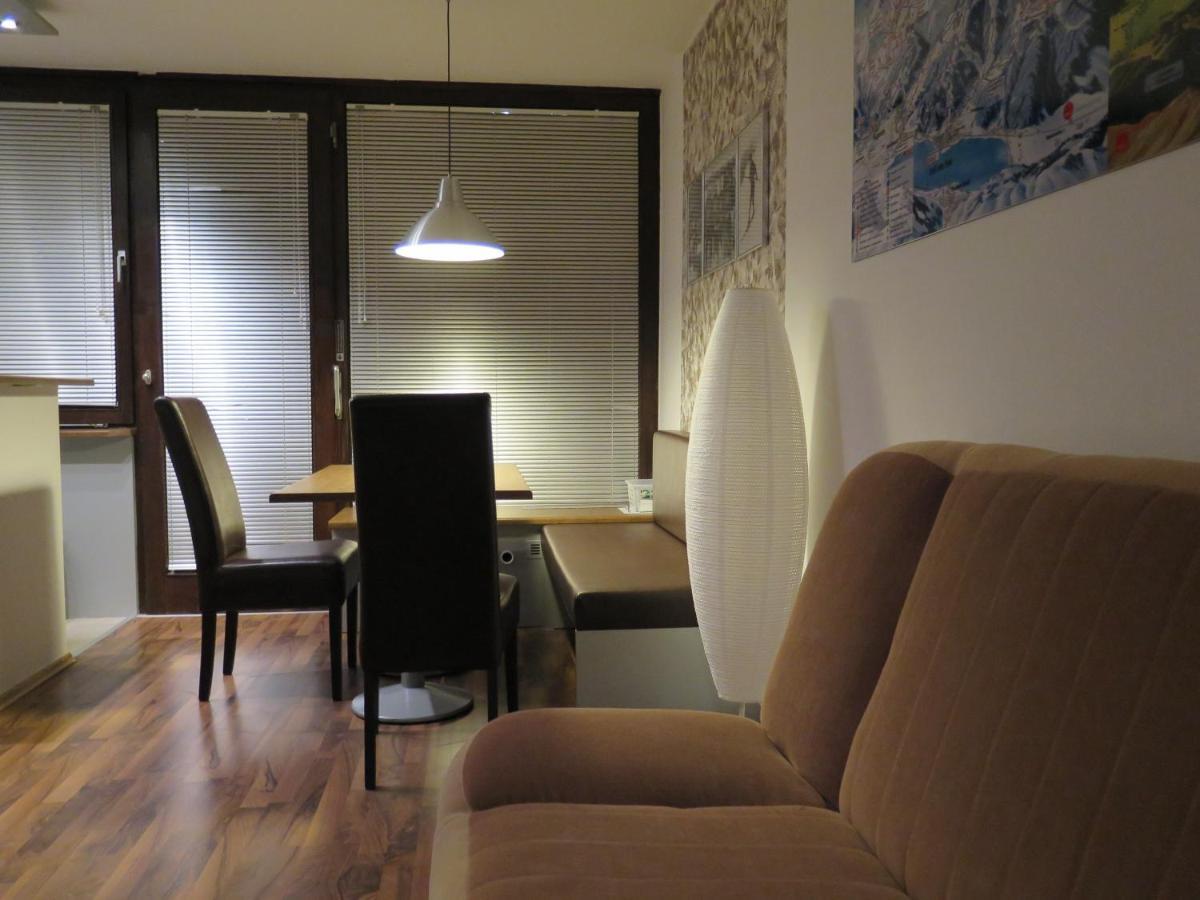 Appartement Kaprunski 2 Exteriör bild